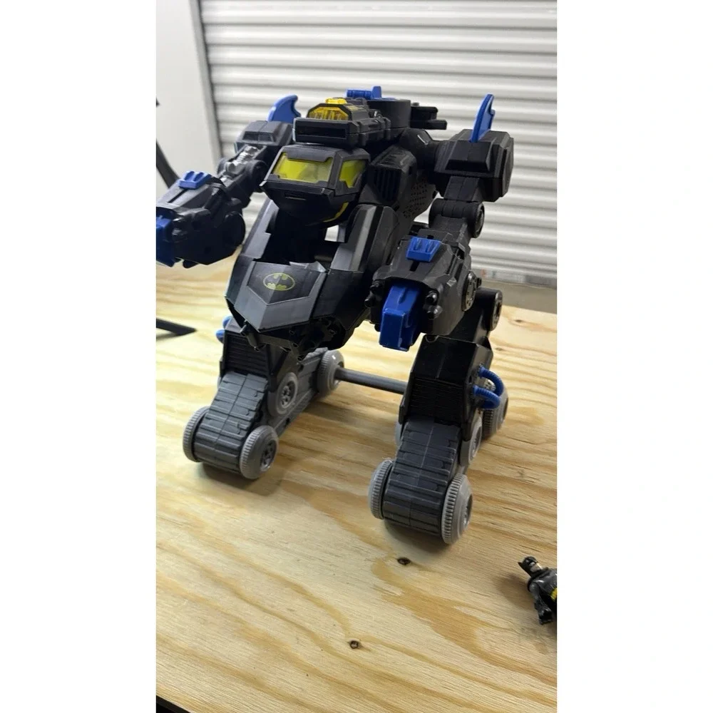 Fisher Price Imaginext DC Super Friends Batbot Xtreme RC Lights Sounds Batman